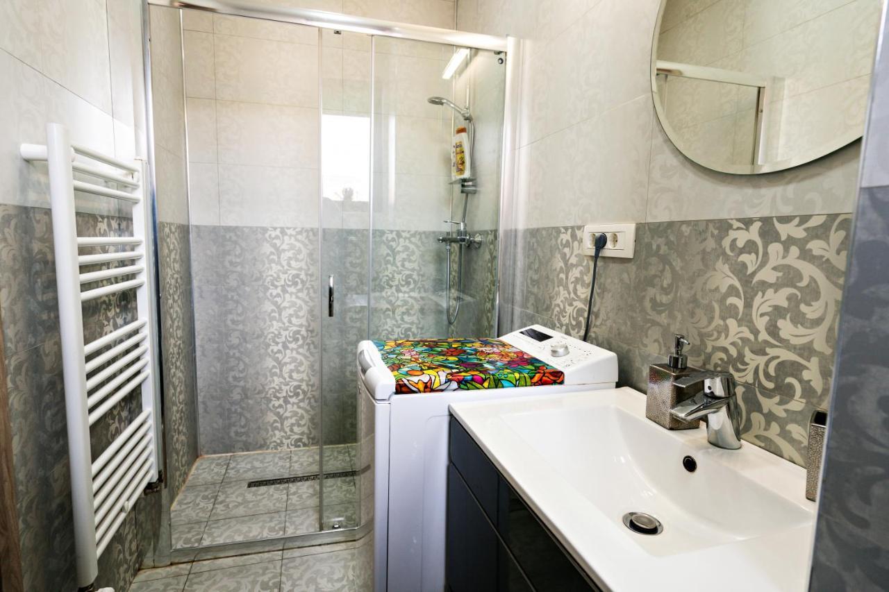 Sunrise Tampa Residence ブラショフ エクステリア 写真